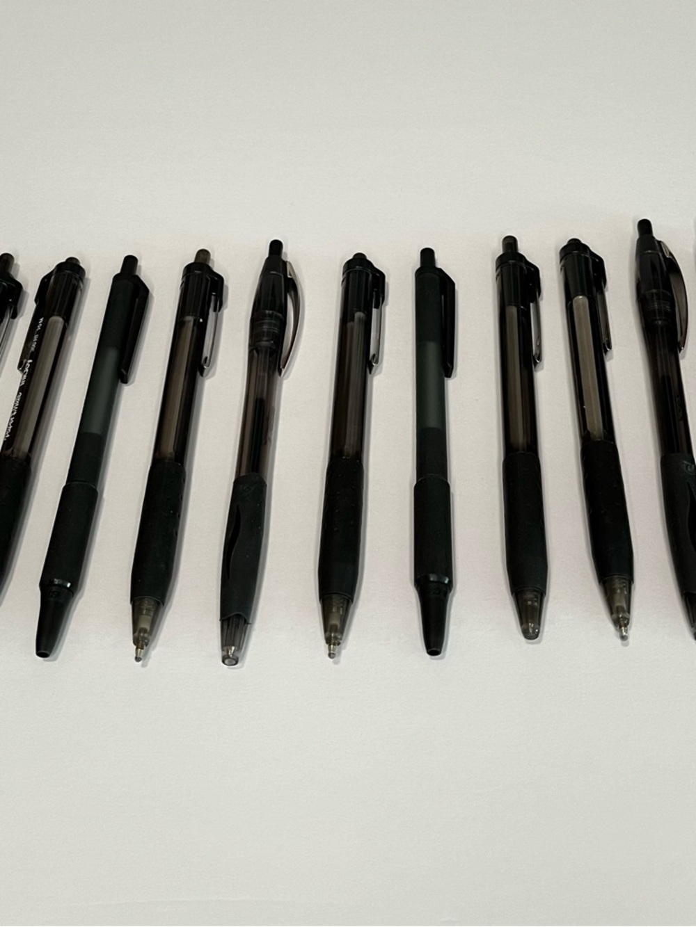 Black Gel Retractable Ballpoint Pens - Pack of Smooth-Write Pens